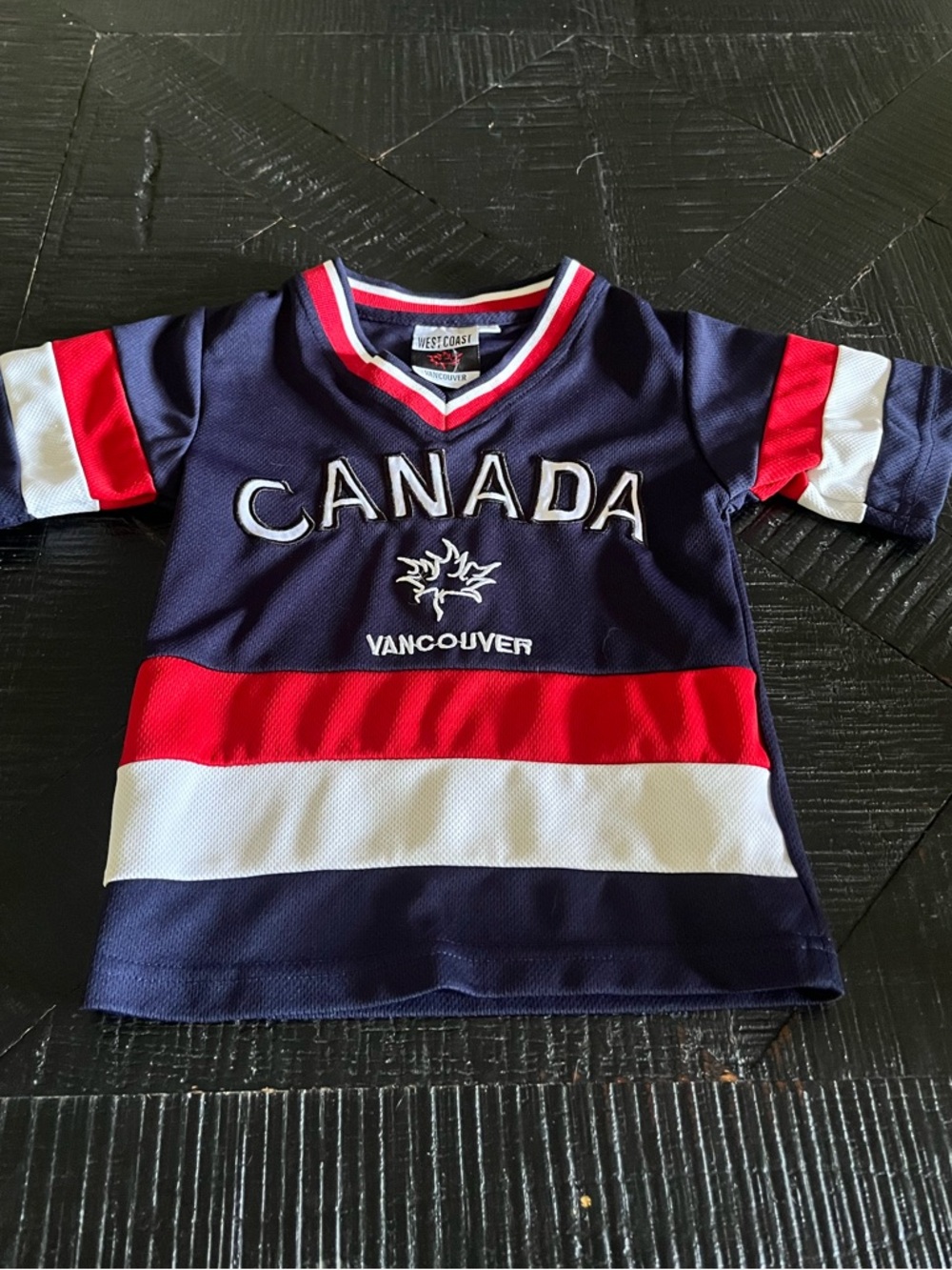 Unisex Kids Team Canada Hockey Jersey Navy EUC Size 2/4